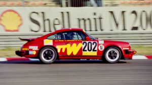 Porsche 911 Carrera 3.2 Clubsport Coupé M 637 0028