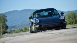1991er 964 Carrera 2 3.6 Coupé, Ausführung ohne Airbag, modifiziert in Concours-Kondition_0296a