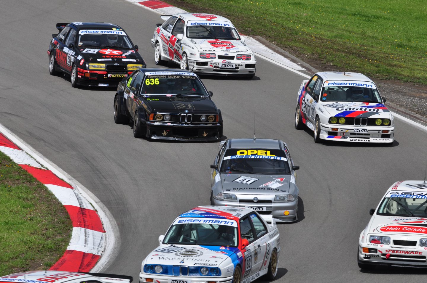 Ein Internationales Fest Des Motorsports Der Vierte Lauf Der Tourenwagen Classics 2017 Auf Dem Nurburgring Carsten Krome Netzwerkeins