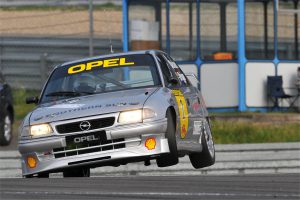 Irmler-Racing-Felgen-Opel-Astra-STW-Mike-Briggs