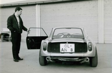 80-Jahre-Ekkehard-Zimmermann-dp-Motorsport-1962-erster-Prototyp-mit-Polyester-Karosserie-Dingo