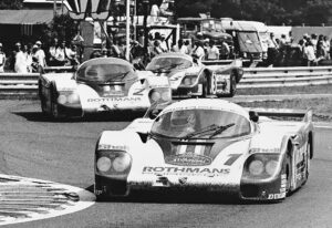 1982-Porsche-956.002-Derek-Bell-Jacky-Ickx-24-Heures-Le-Mans