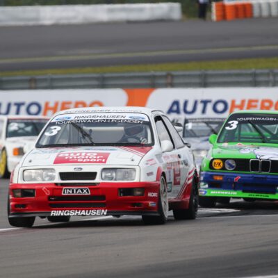 DTM Classic, Nürburgring: zweiter Klassenrang und fünfter Platz in der Gesamtwertung für das Ringshausen Motorsport Revival Team mit Klaus Niedzwiedz.