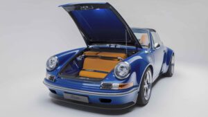 werk1-02-2022-Roger-Kaege-und-die-perfekte-optische-Täuschung-Porsche-964-Retro-targa-350