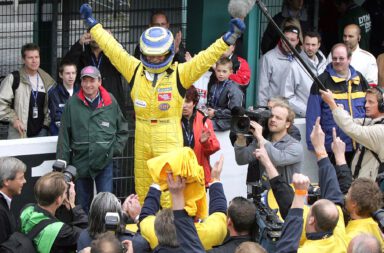 Christian-Menzel-Porsche-Carrera-Cup-2005-Meister-Tolimit-Motorsport-by-Deutsche-Post