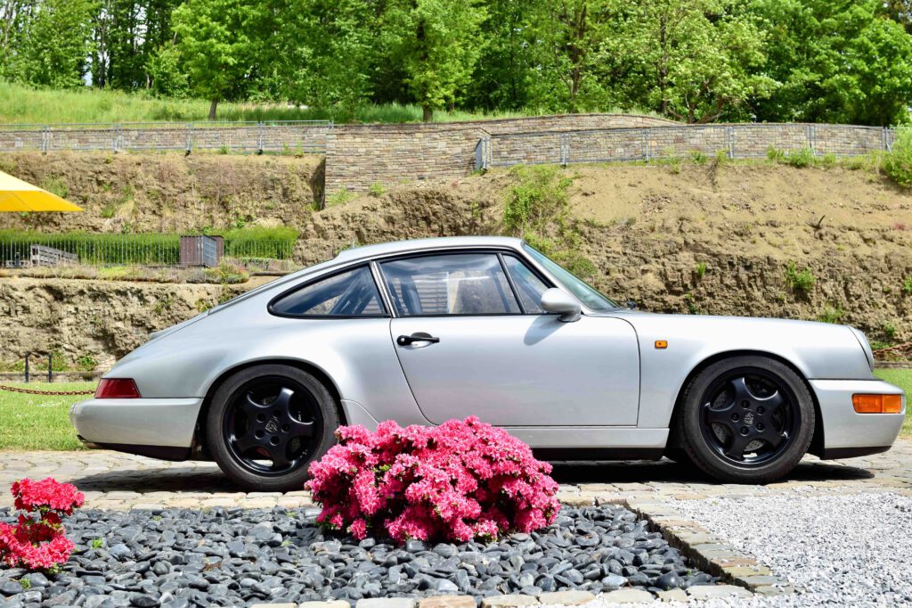 1990er Porsche 911 (Typ 964) Carrera 2 Coupé, Refreshtoration durch dp Motorsport im Look des Carrera RS 0195