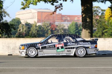 Roland Jakobs You can't beat the DTM-feeling! Ein legendärer Senkrechtstarter im Baby-Benz.2121732