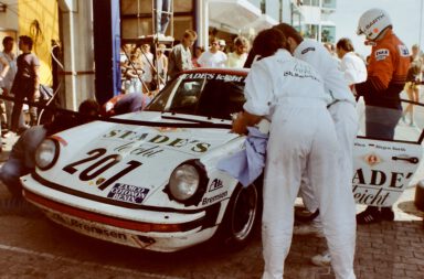 Porsche 911 Carrera 3.2 Clubsport Coupé M 637 0024