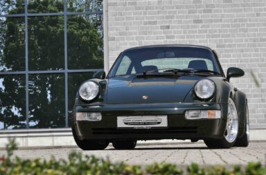 1992er Porsche 911 Carrera 4 Coupé (Typ 964) – Aufbau im Werks-turbo-Look (Optionsnummer M 491) 0603