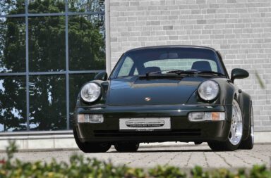 1992er Porsche 911 Carrera 4 Coupé (Typ 964) – Aufbau im Werks-turbo-Look (Optionsnummer M 491) 0603