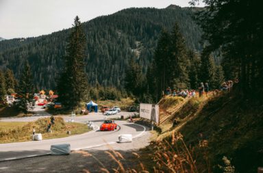 Jetzt im Re-Live – 20. Arosa Classic Car (29.08.–01.09.2024): unsere diesjährige Reportage vom Monte Carlo der Schweiz.