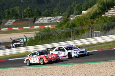 Das erste Schaulaufen: Rudolf Schöllhorn wiederholt seinen 24h Nürburgring-Triumph aus dem Jahr 2023.