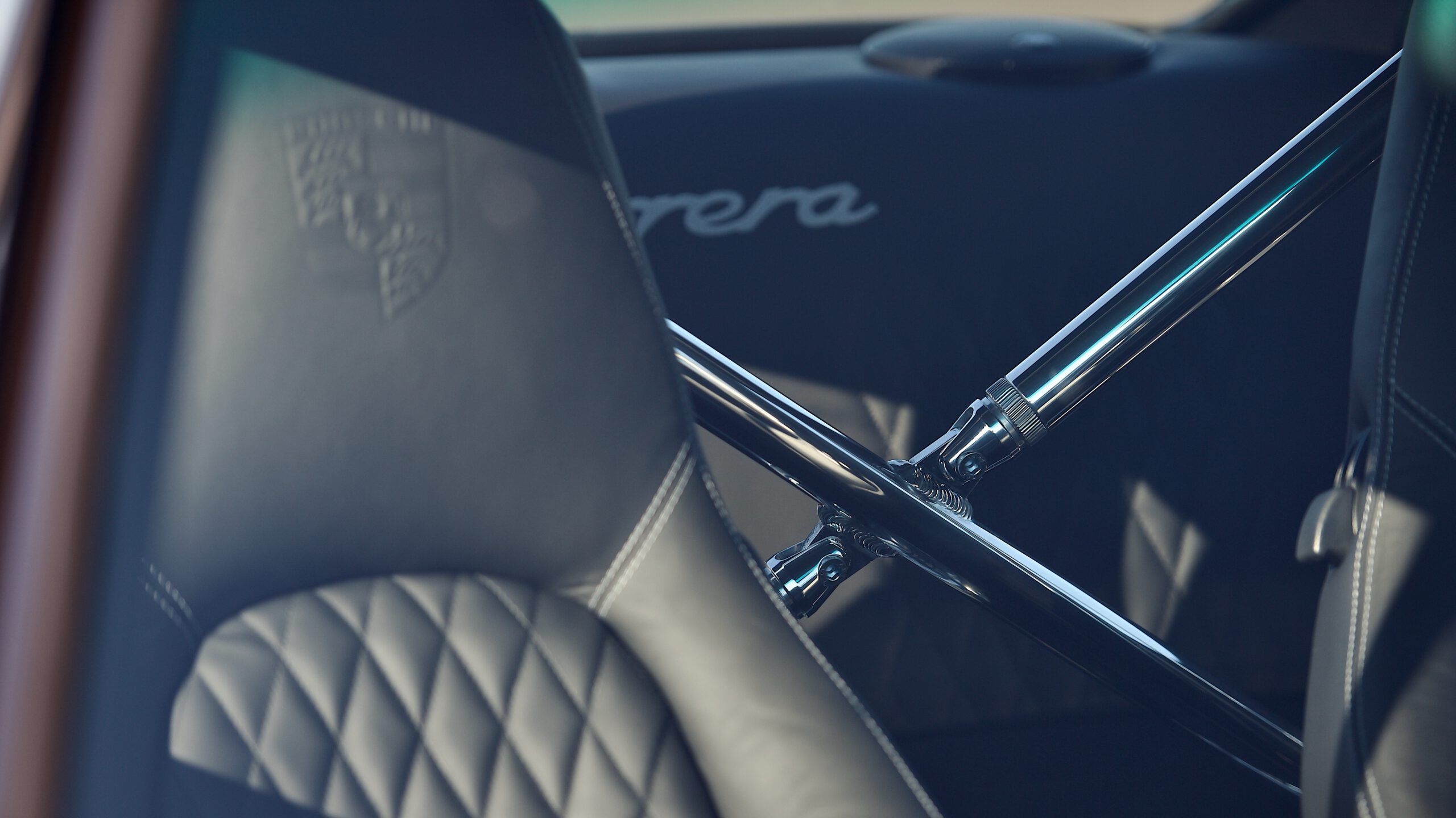 © Carsten Krome Netzwerkeins 1991er 964 Carrera 2 3.6 Coupé, Ausführung ohne Airbag, modifiziert in Concours-Kondition_0301a