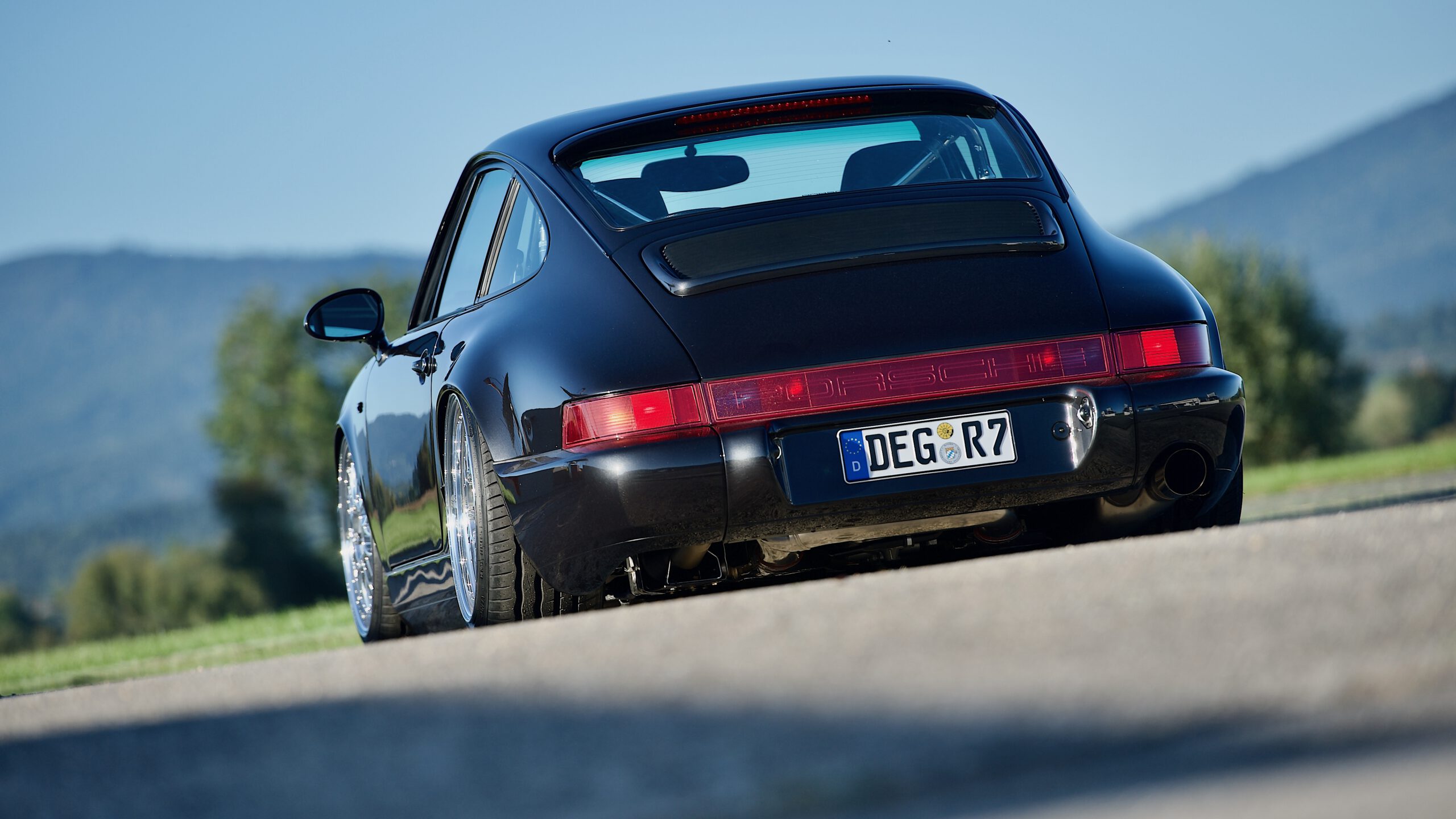 © Carsten Krome Netzwerkeins 1991er 964 Carrera 2 3.6 Coupé, Ausführung ohne Airbag, modifiziert in Concours-Kondition_0449a