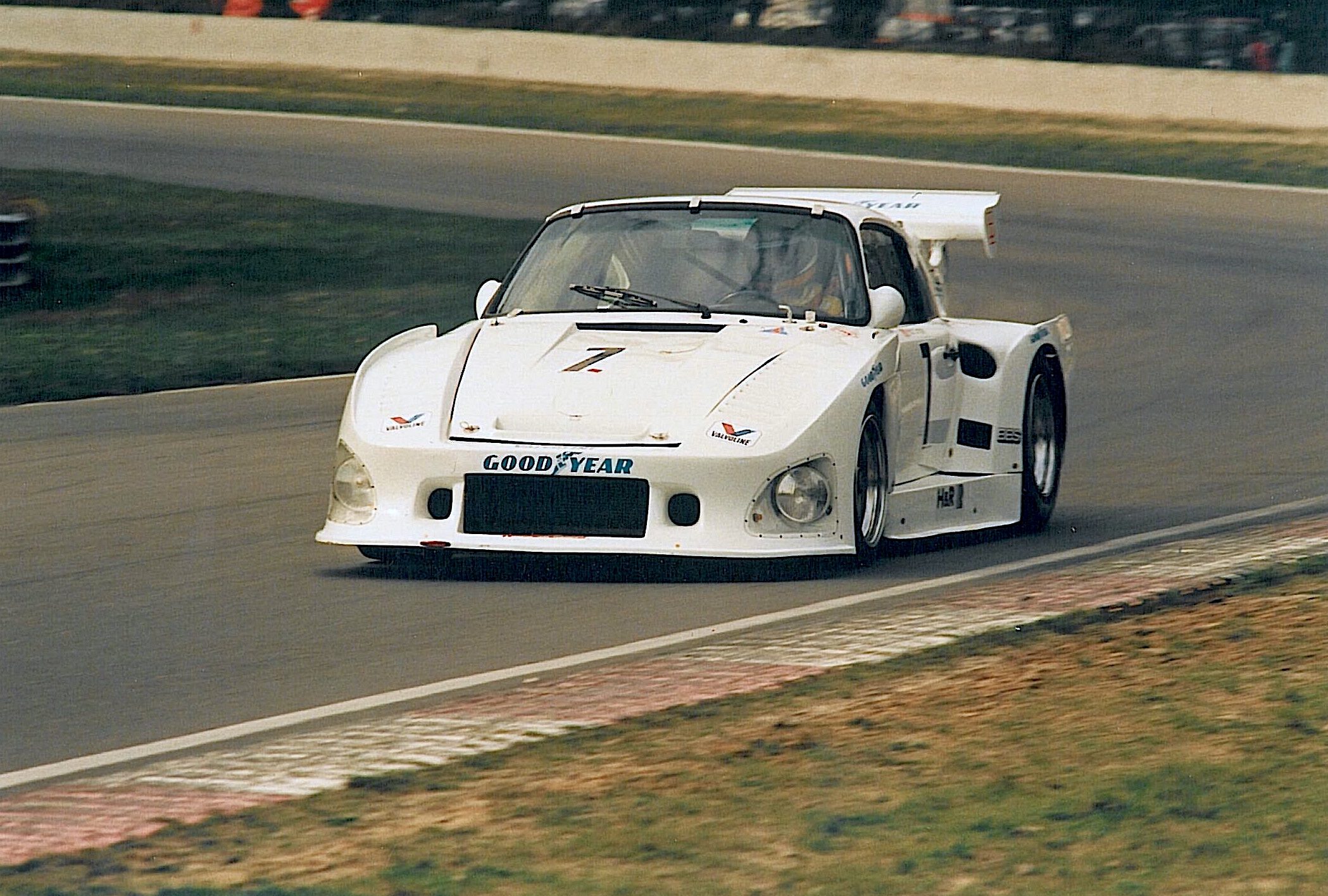 © Carsten Krome Netzwerkeins 1980-000-00010-Wolf-Gregor-Spezial-Tourenwagen-Trophy-1988-Zolder