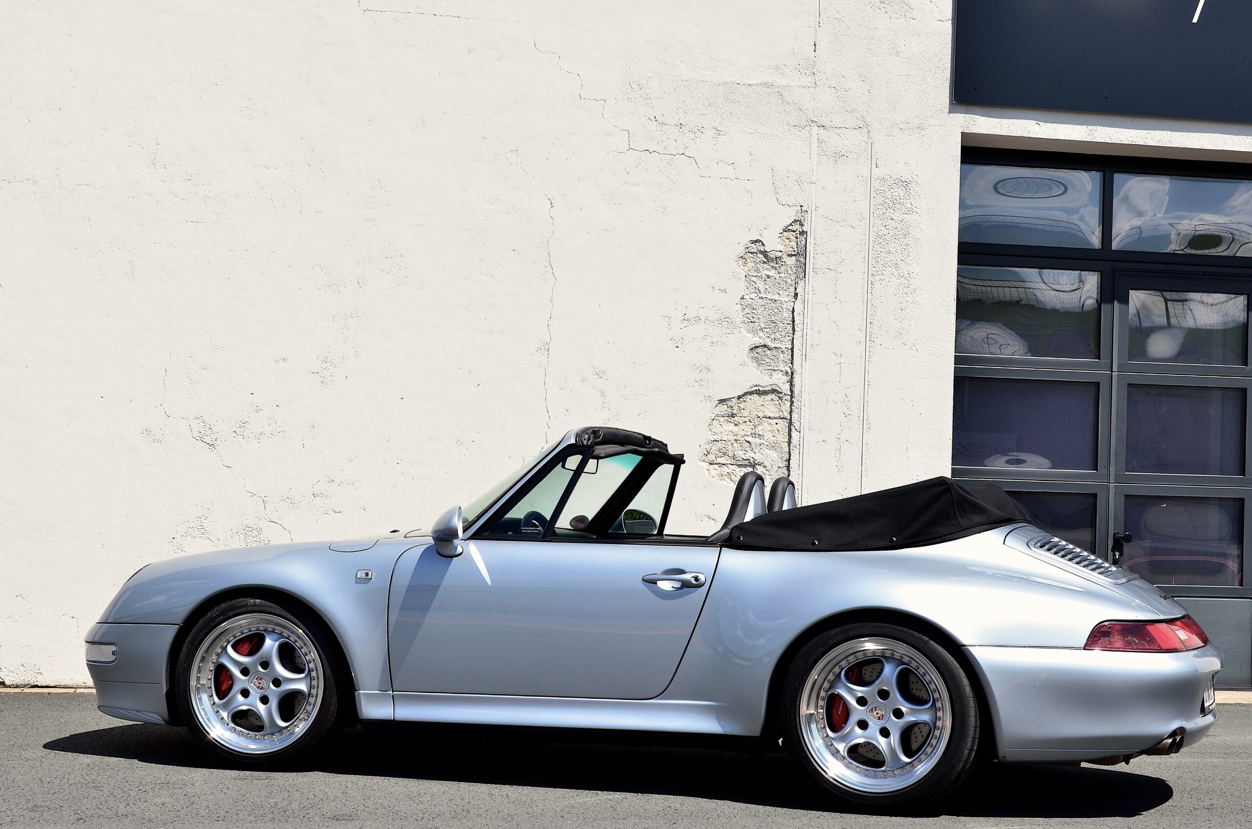 © Carsten Krome Netzwerkeins Porsche 911 (993) biturbo Cabriolet WLS I APC, Sonderaufbau durch AP Car Design, Thomas Nater_0118 (2)