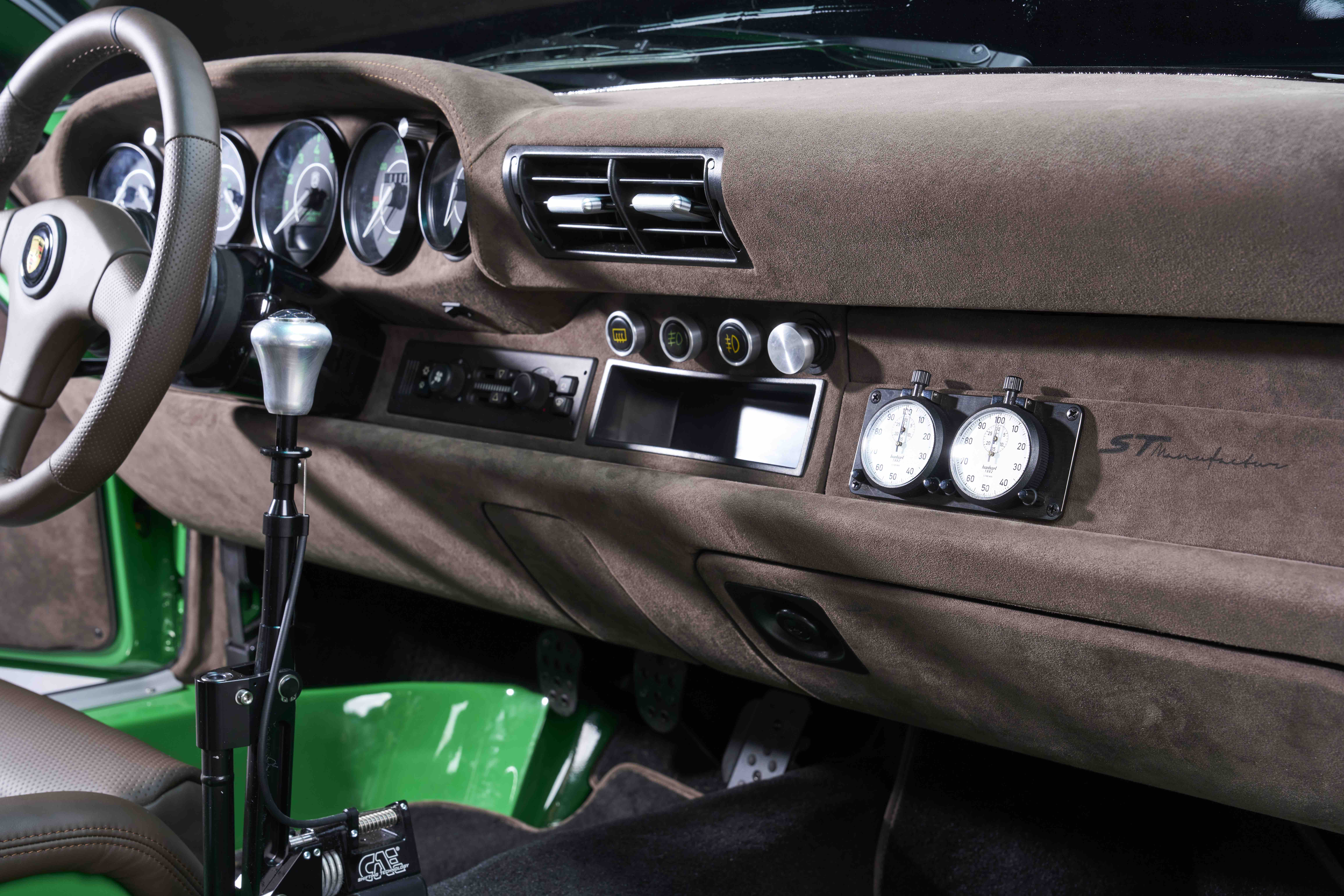 © ST-Manufaktur by PS Automobile, D-59557 Lippstadt m Werks-turbo-Look (WTL) durch ST-Manufaktur by PS Automobile, D-59557 Lippstadt_3451_werk1