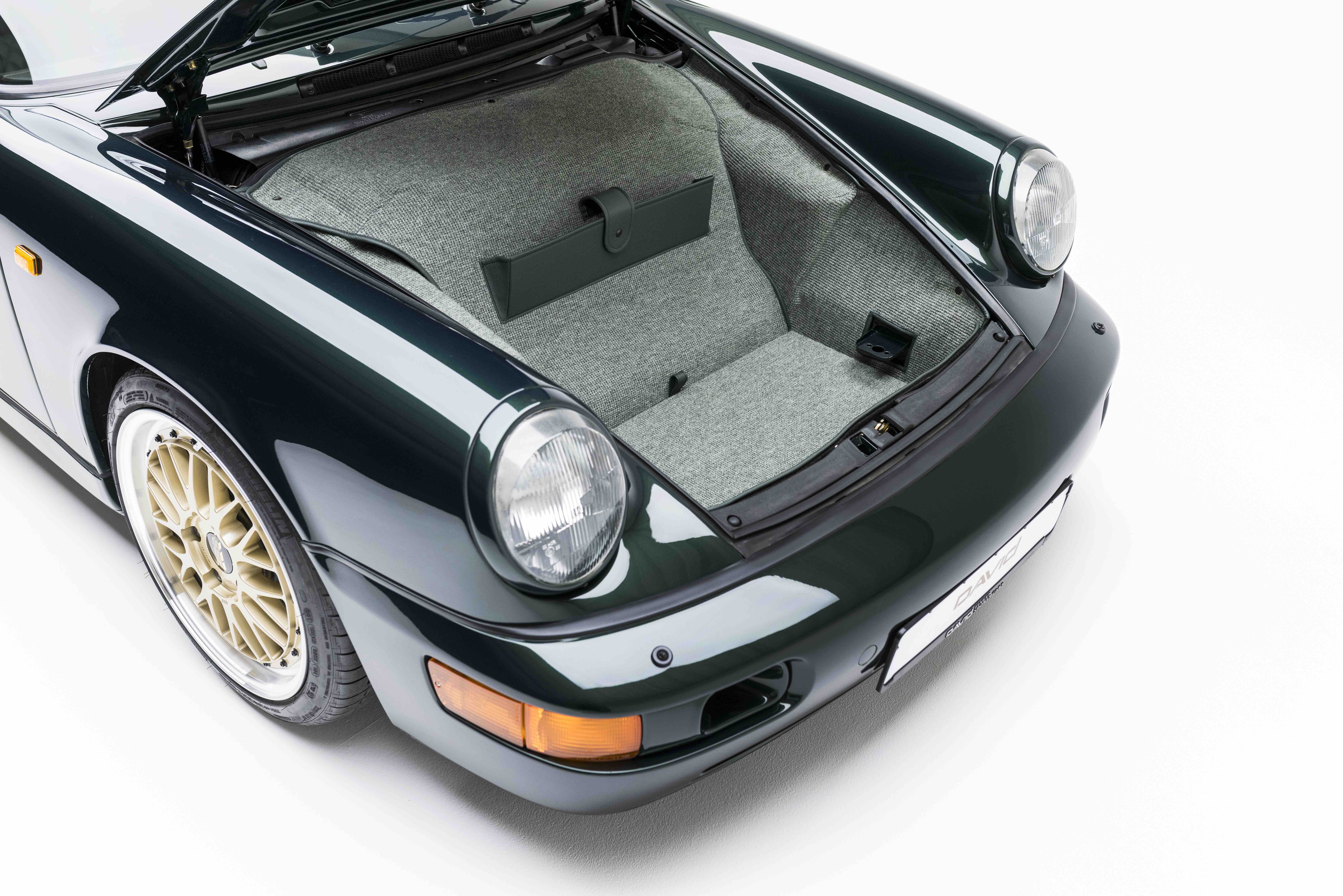 © nook2m/Zweimann Betrieb GmbH, Nils Mann 101206_Davidsportcars-Porsche-964-C2_26